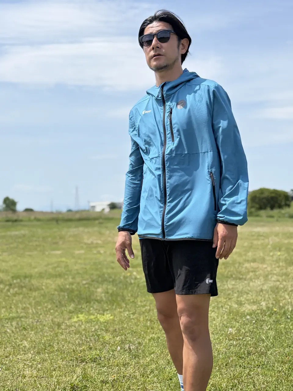グラウンドでの長谷川貴治さん